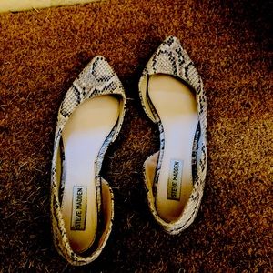Steve Madden Snake Skin Flats, Size 8
